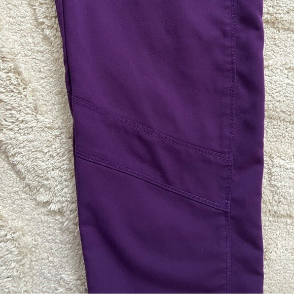 Grey’s Anatomy By Barco knit waist pants - Picture 5 of 9